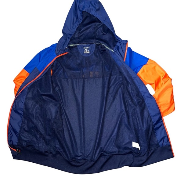 Brooks full zip jacket running size medium - Picture 2 of 10